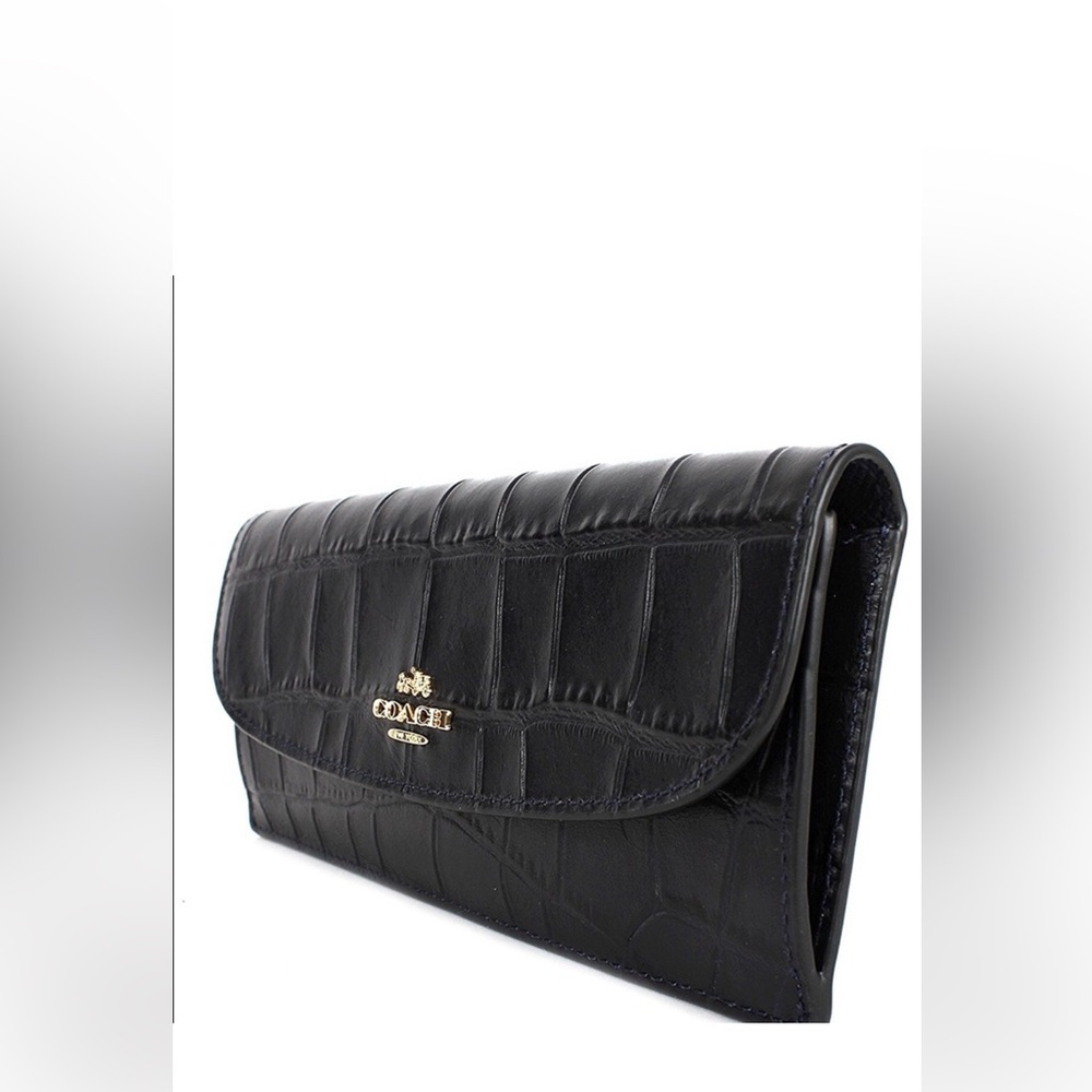 LAST ONE! Coach wallet! - Picture 2 of 6